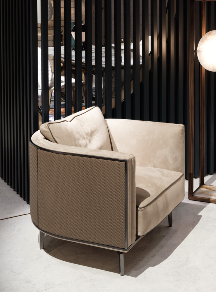 Armchair Visionnaire Backstage