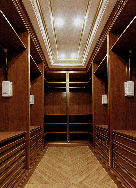 Wardrobe Ezio bellotti Platinum vol. iii 9720