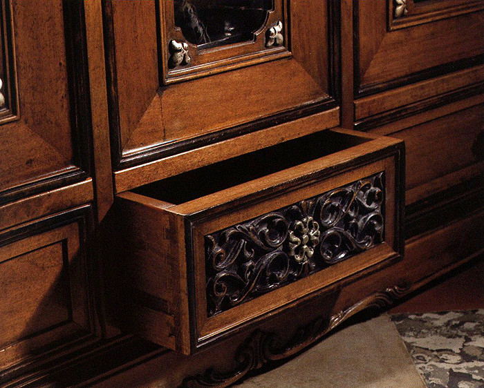 Showcase Giuliacasa Leonardo F-42-le