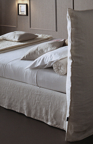 Bed Chaarme №01 Moire