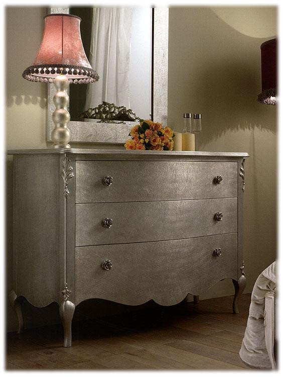 Dresser Florence art Florentine style 1412