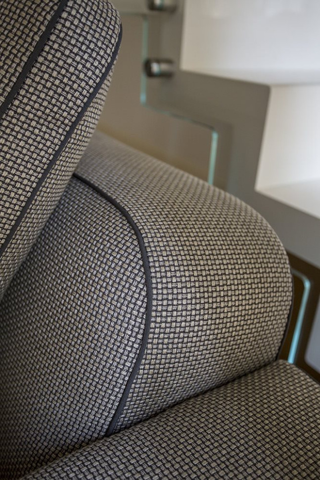Sofa Alberta Design Castello Lagravinese Studio Tyron