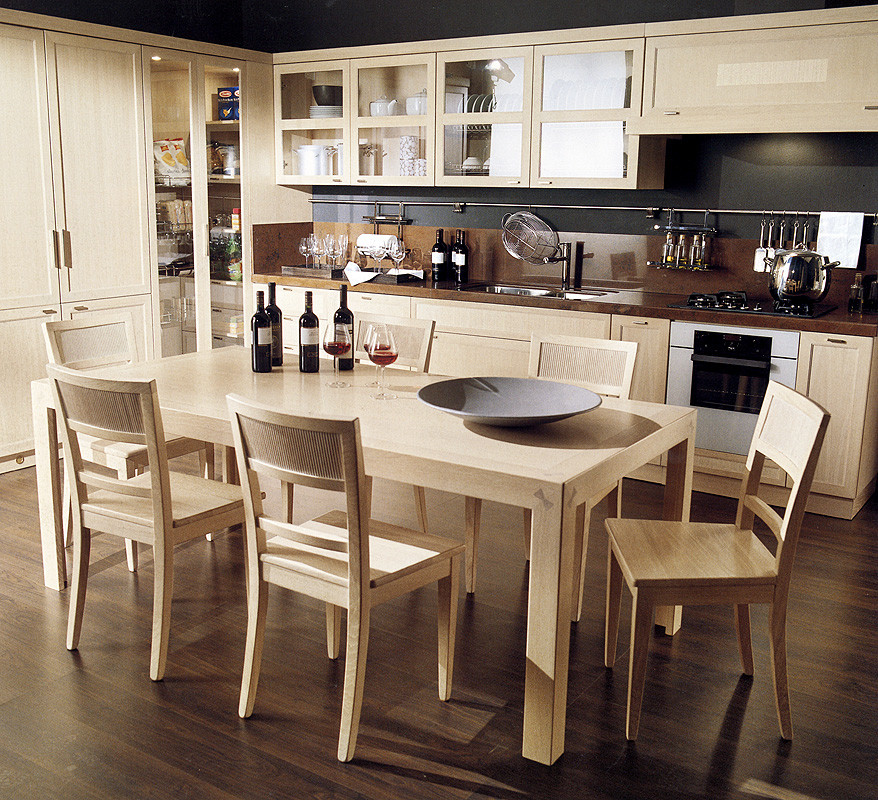 Dining Table Bamax 82.626