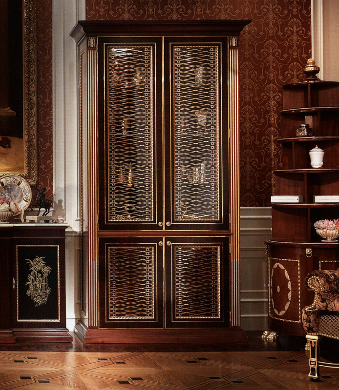 Showcase Regency Francesco molon New empire V174