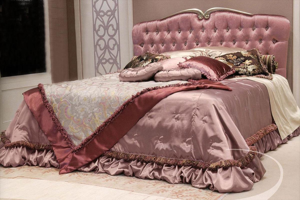 Bed Valentino Bruno zampa Madame butterfly Valentino 01