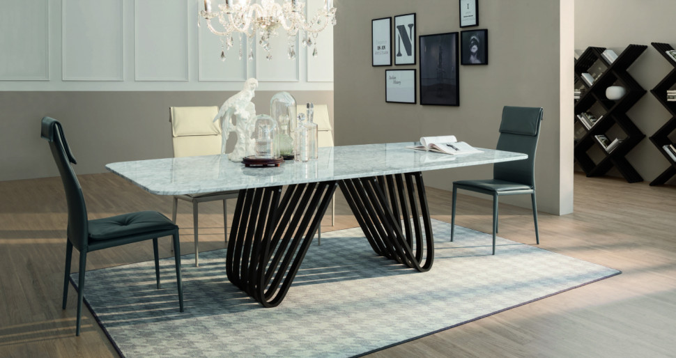 Dining Table Tonin CASA Design Angelo Tomaiuolo Arpa 