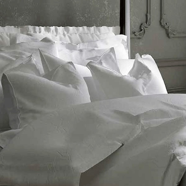 Bed Asnaghi Aida