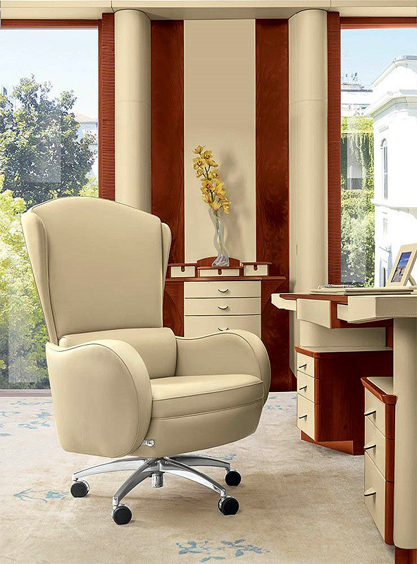 Ergonomic Executive Armchair Mascheroni I. e. d