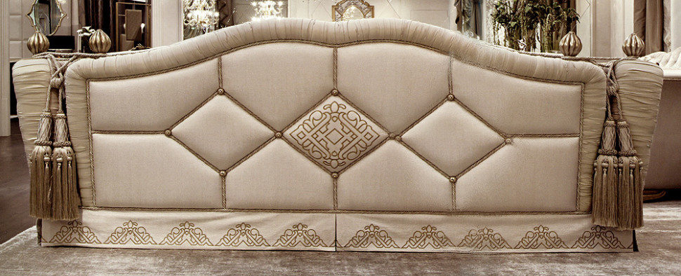 Sofa Achille royal Bruno zampa Madame butterfly Achille royal 3 posti