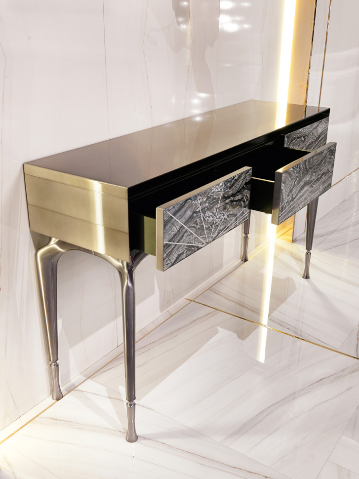 Console Visionnaire Aurora