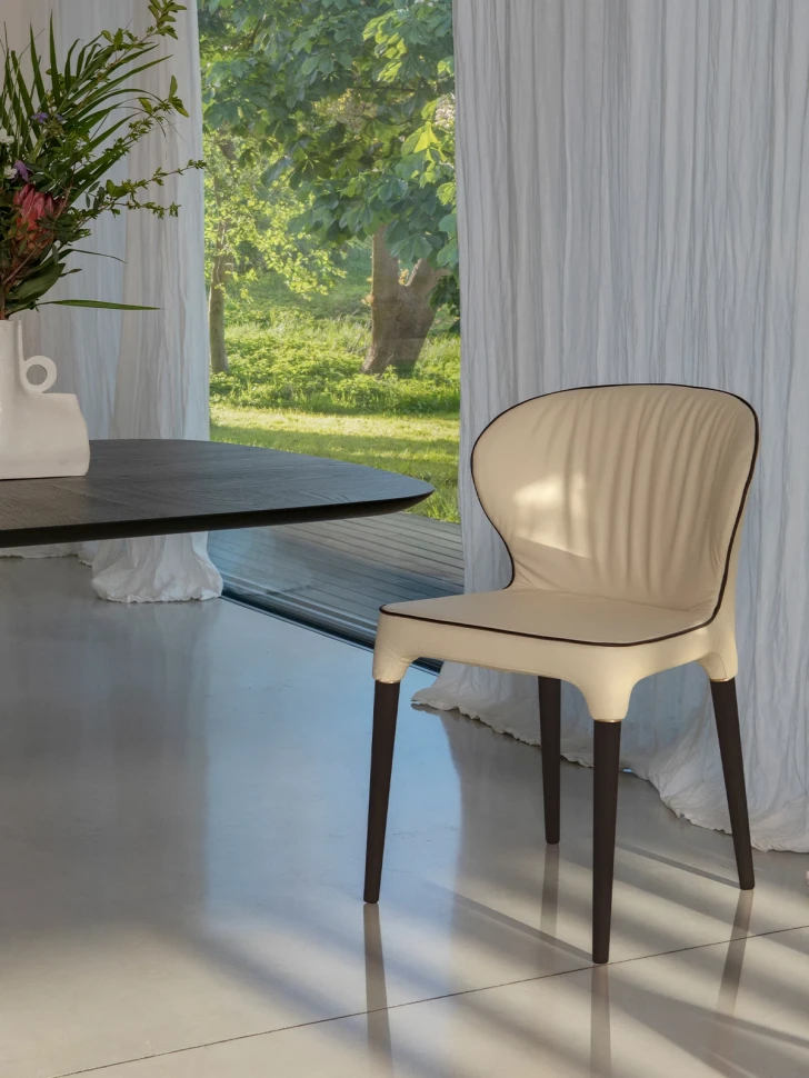 Armchair Tonin Casa Bea