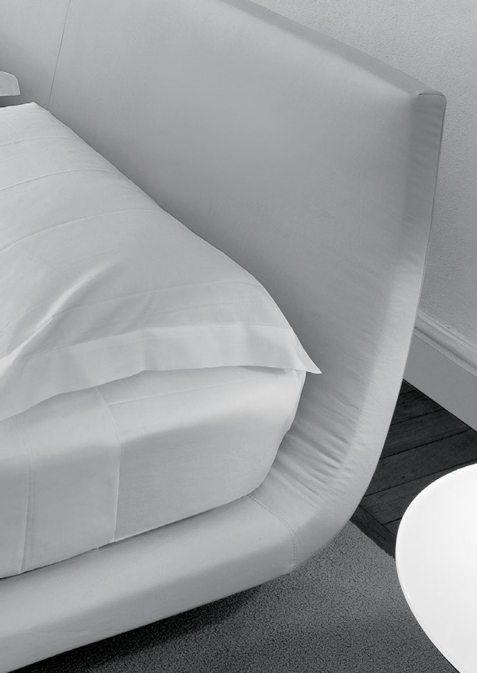 Bed Desiree Tuliss