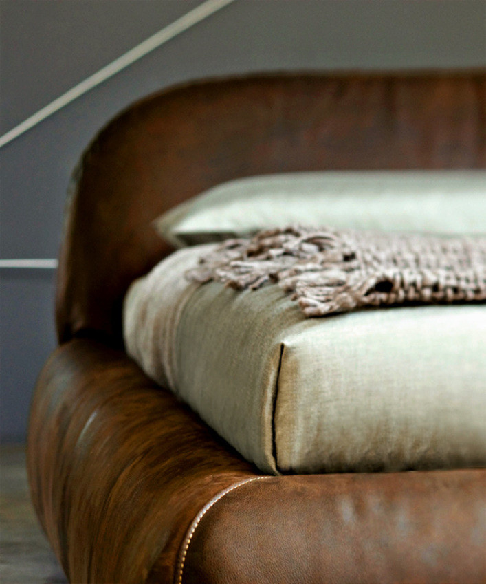 Bed Busnelli Design Piumotto