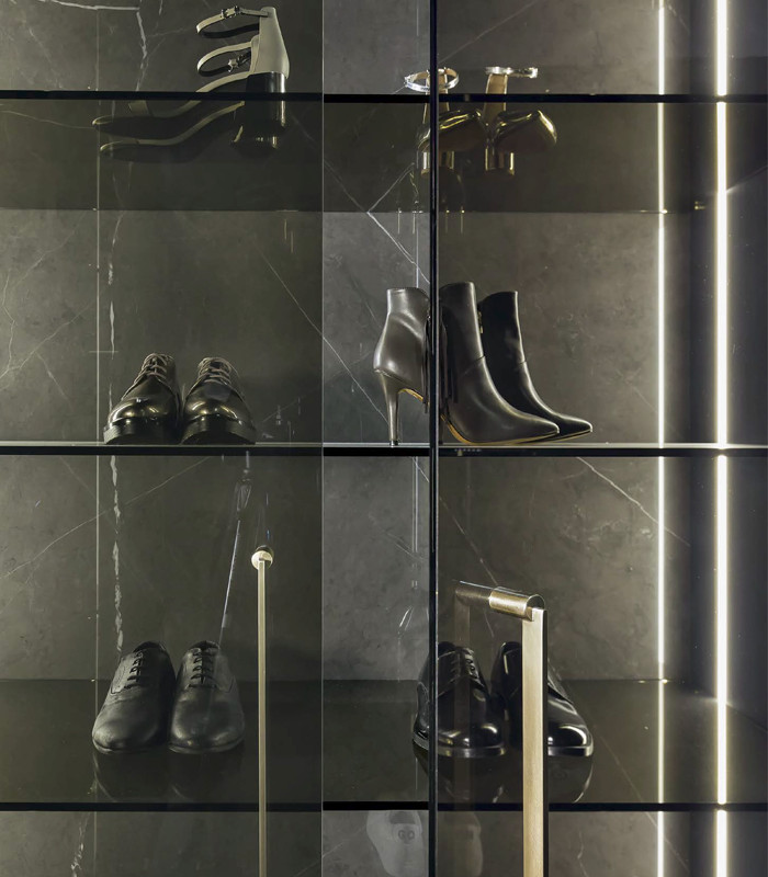 Wardrobe Shake Freedom