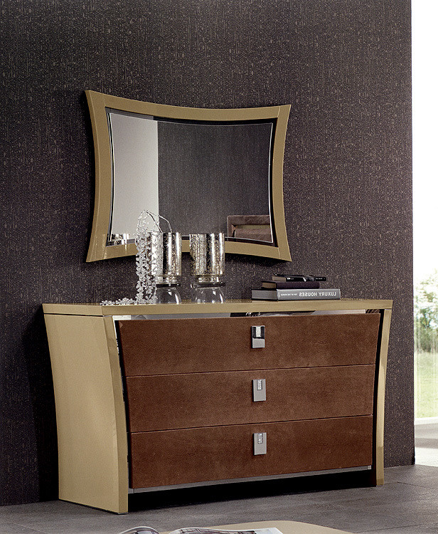 Dresser Formerin The vougue night Domino como