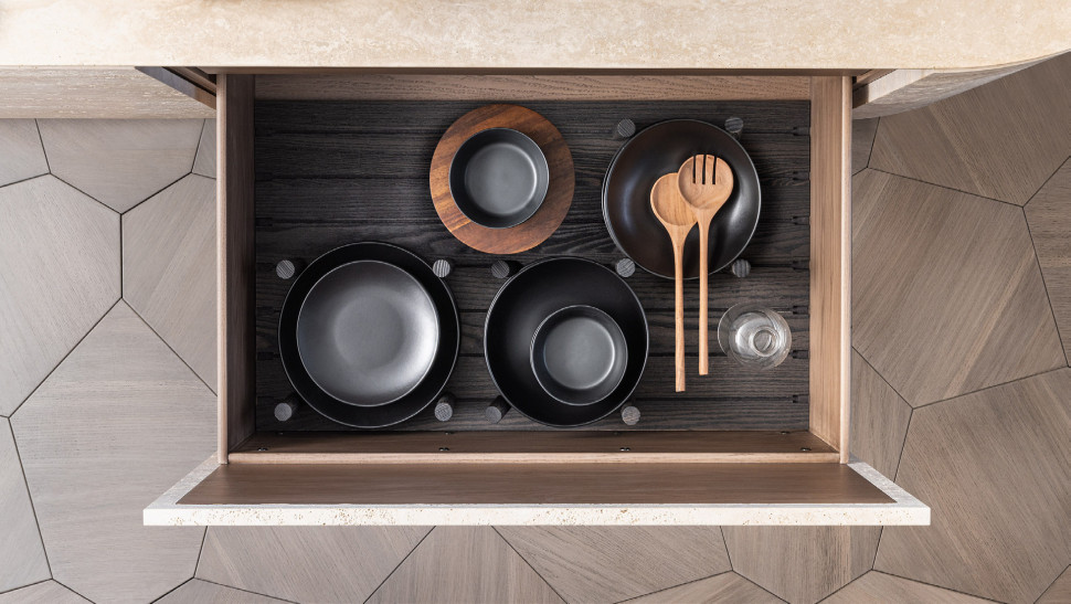 Kitchen Cabinet Shake design Vogue