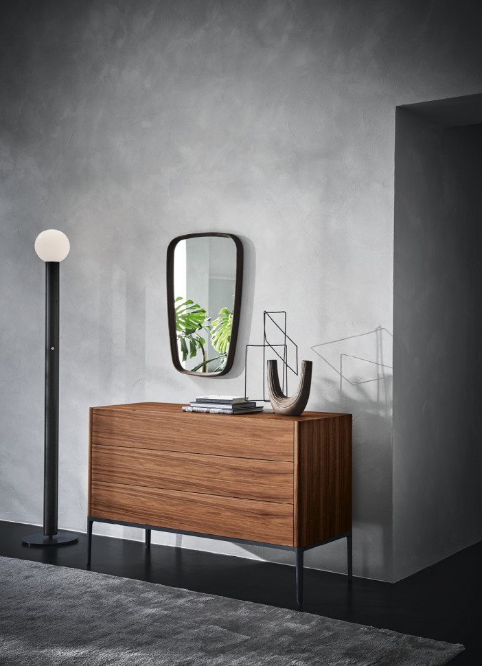 Dresser Porada Nara