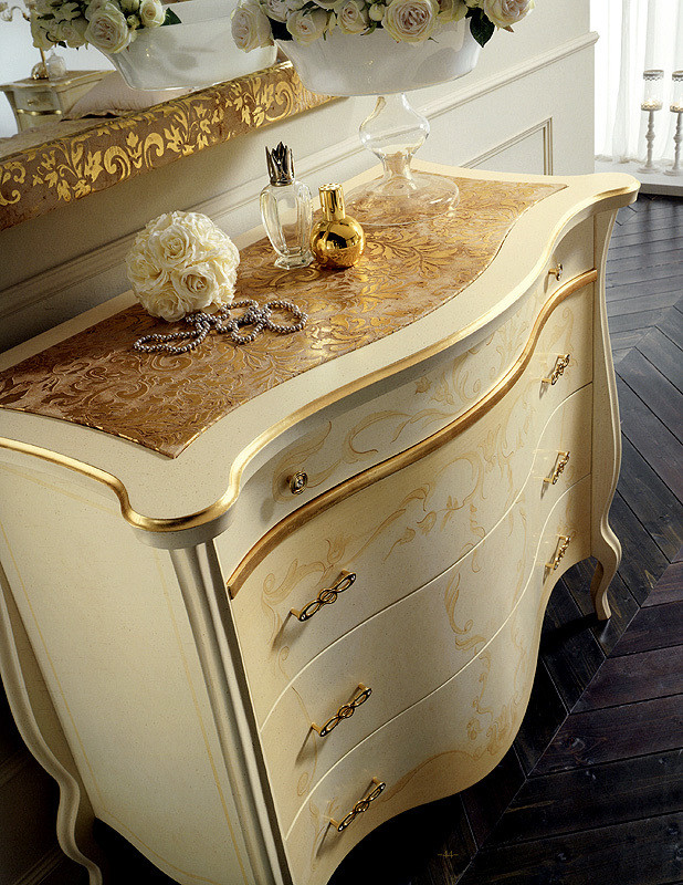 Dresser Formerin The classic night Royal como
