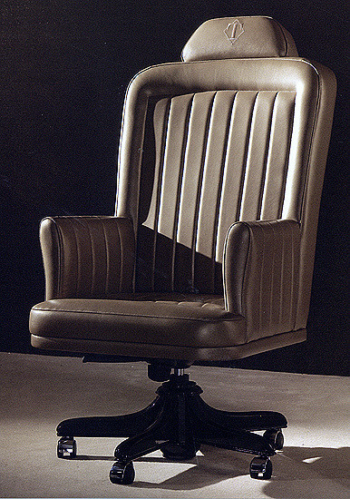 Ergonomic Executive Armchair Turri Orion T754