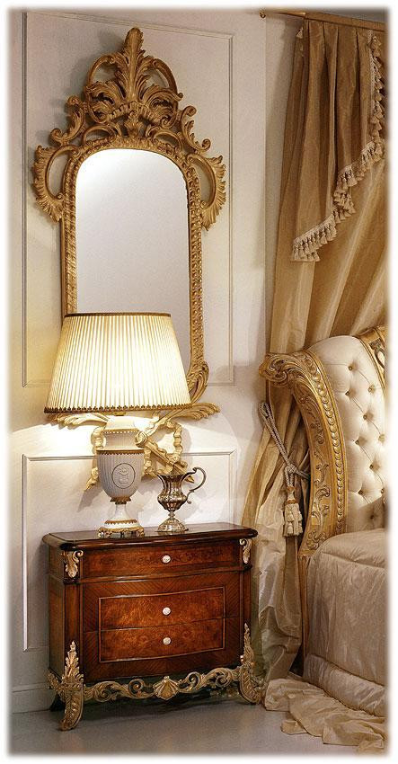Nightstand Trianon Carlo asnaghi Epoque 10361