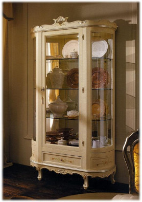 Showcase Veneziano Linea b Italian style 02 700/3