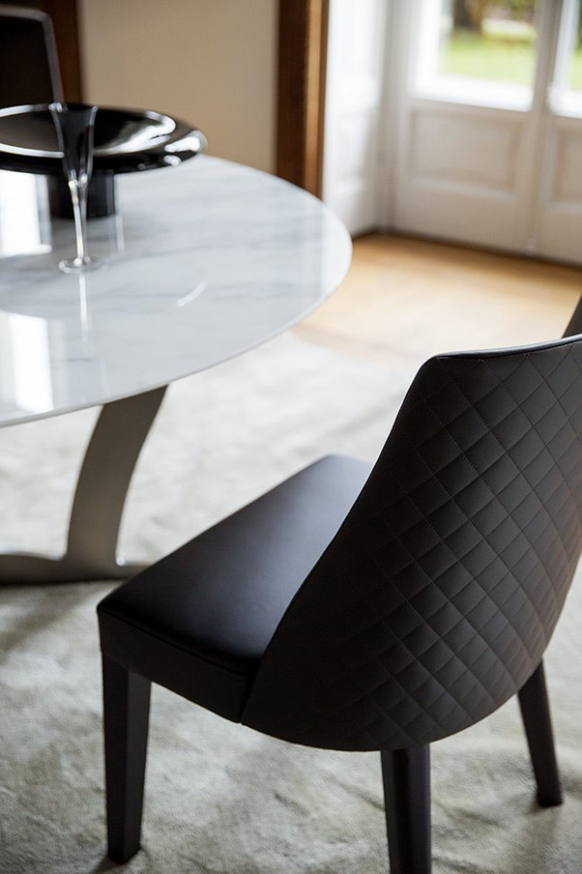Dining Table Alberta Bogart