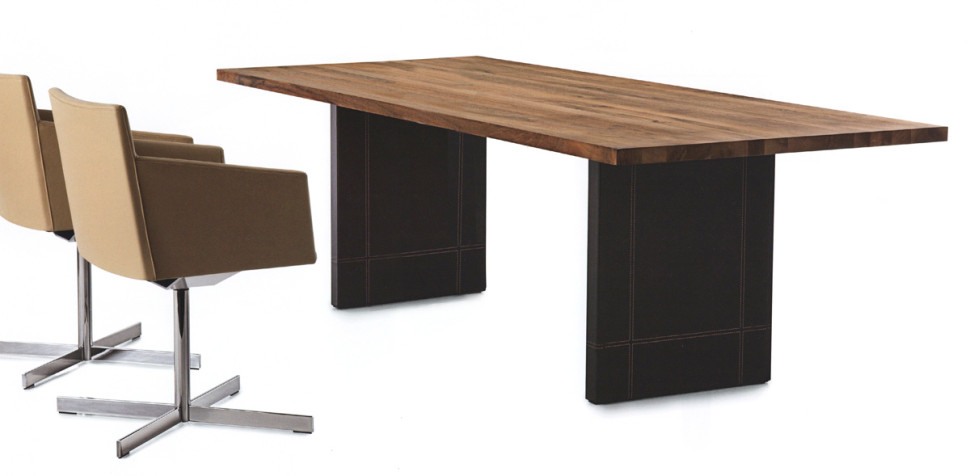 Dining Table Frag Twist