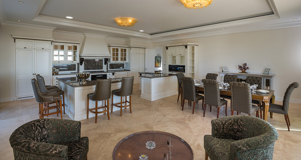 Kitchen Cabinet Prestige Regina