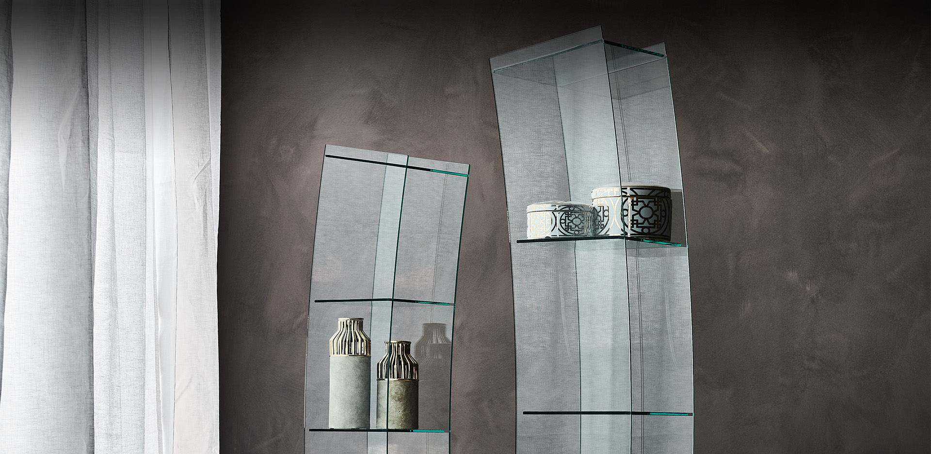 Showcase Cattelan italia  Open wind