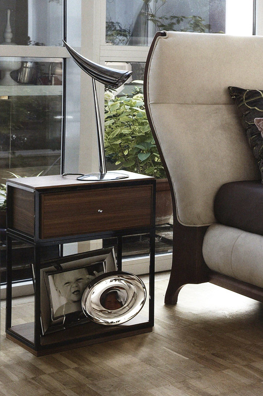 Nightstand Wallis Volpi Contemporary W001n