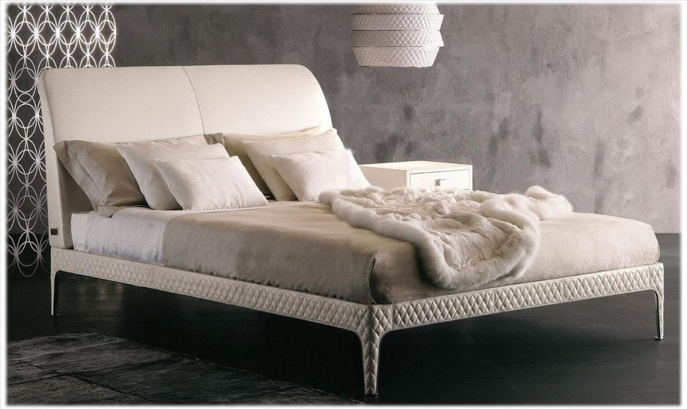 Bed Taylor Rugiano W01/180