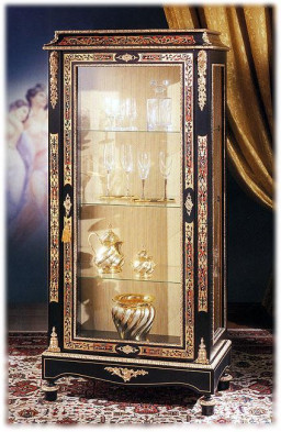 Showcase Mice Versailles 1848